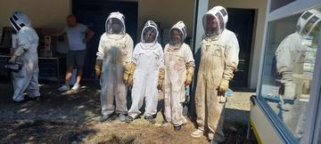Visit to the Corsican bee selection and multiplication station in Altiani (Beatrice Muriithi©ICIPE)